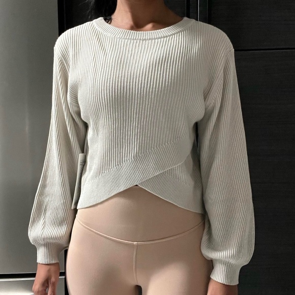 NWOT Lululemon Reversible Crossover Sweater - Picture 4 of 5